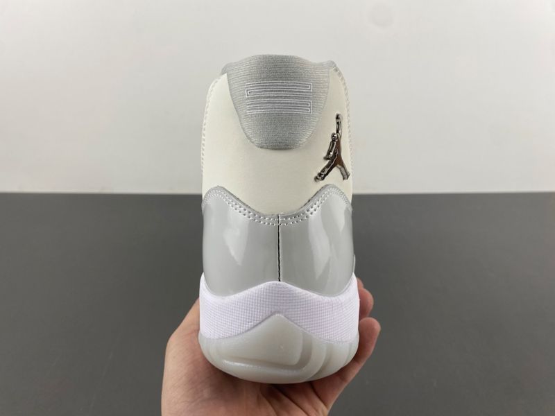 Air Jordan 11