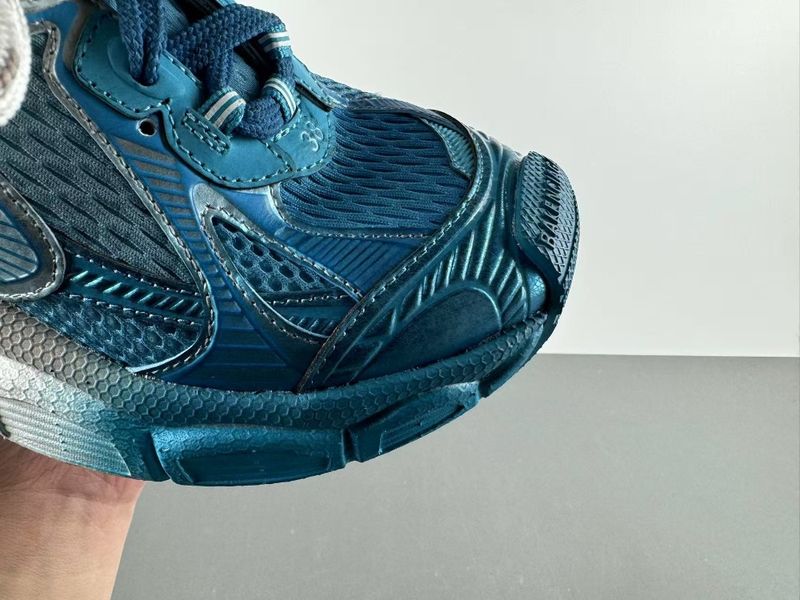 IAGA -PHANTOM SNEAKER
