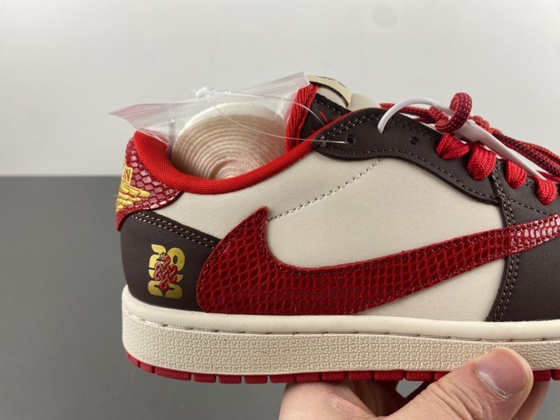 Travis Scott x Air Jordan 1 Low