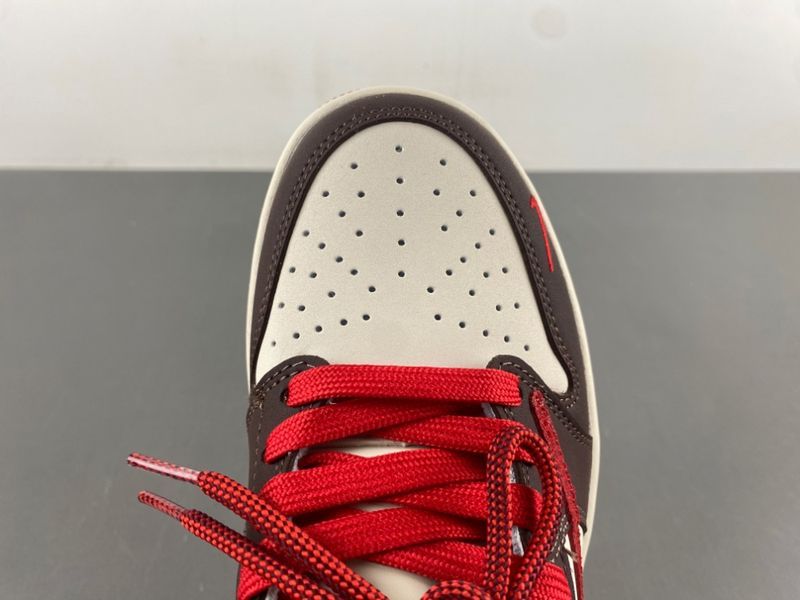 Travis Scott x Air Jordan 1 Low