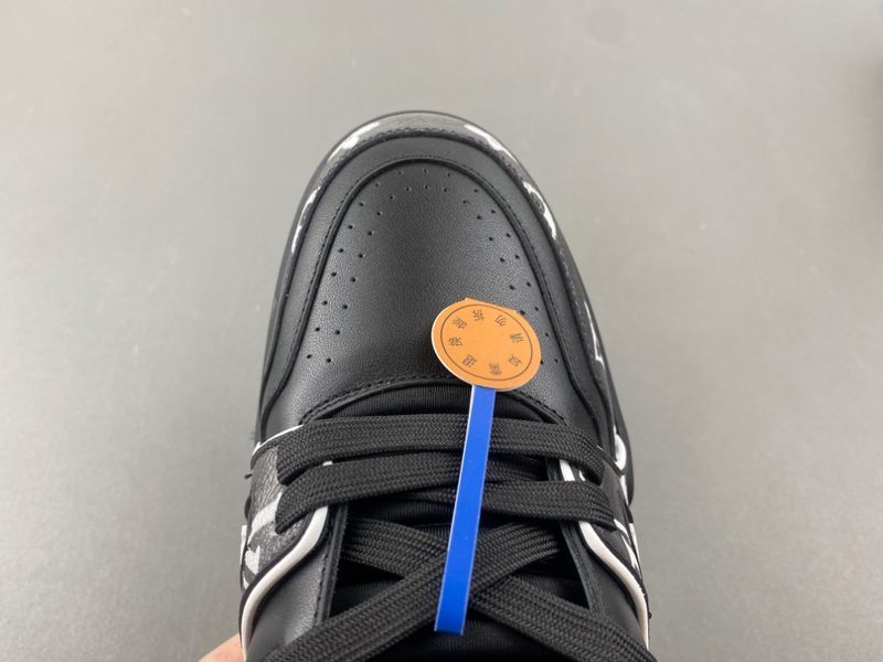 Louis Vuitton LV trainer
