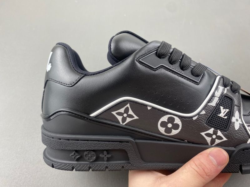 Louis Vuitton LV trainer