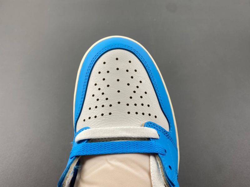Air Jordan 1 High OG“UNC Reimagined”