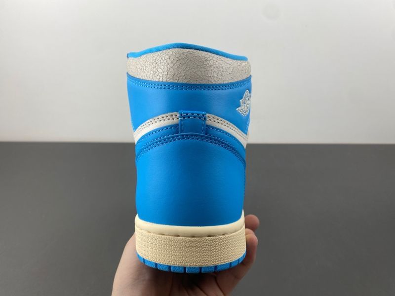 Air Jordan 1 High OG“UNC Reimagined”
