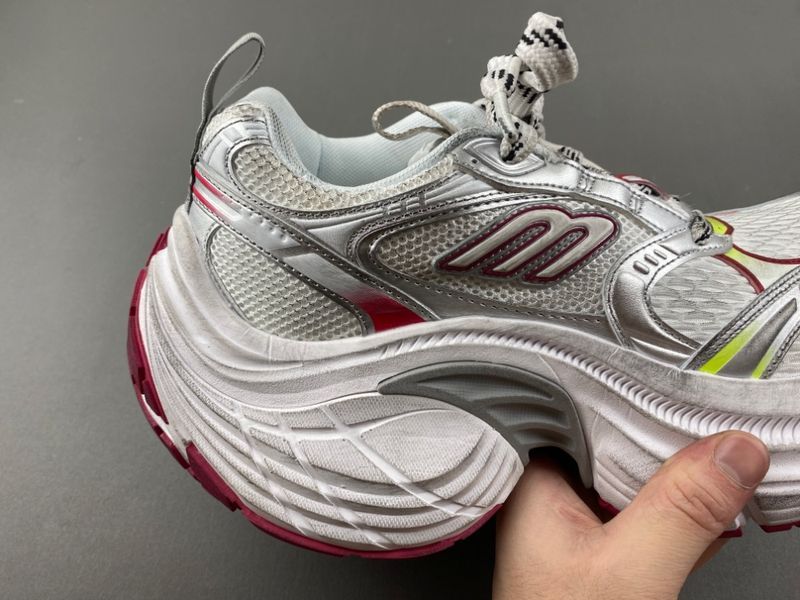 Balenciaga 911