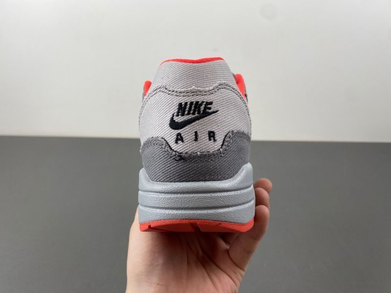 Nike Air Max 1 Premium