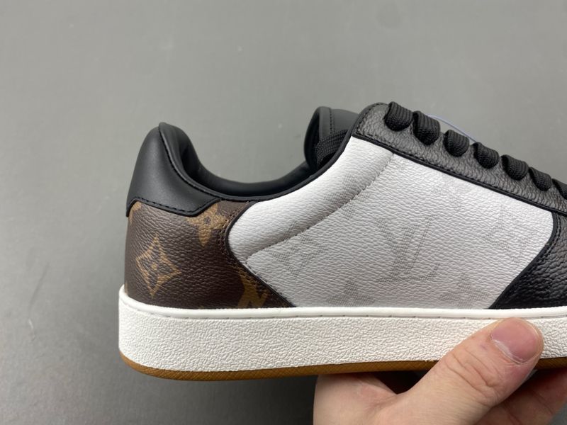 LV ARCHLIGHT SNEAKER