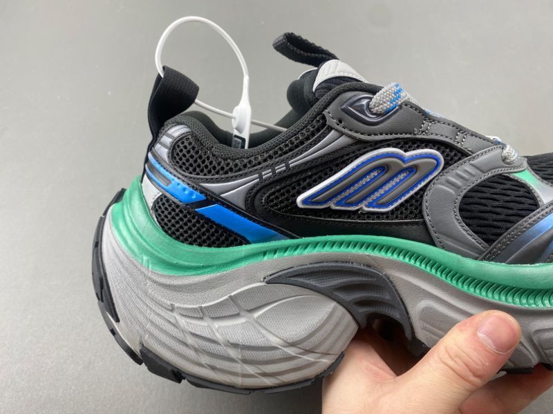 Balenciaga 911