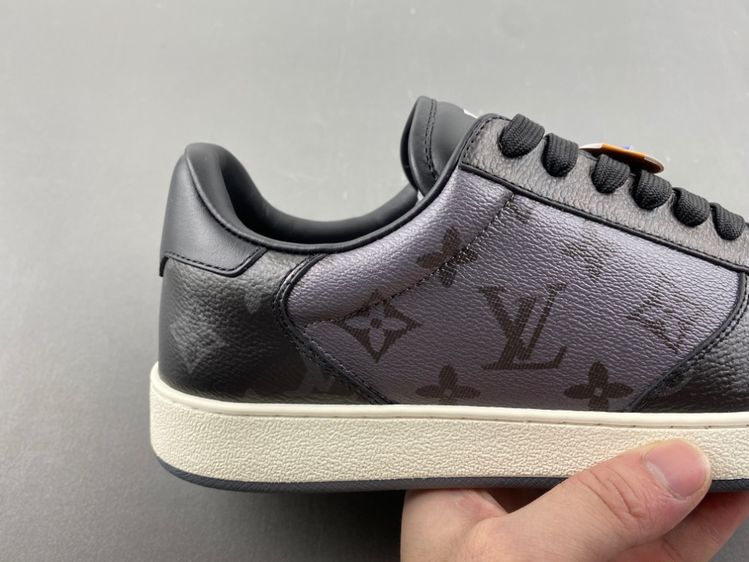 LV ARCHLIGHT SNEAKER