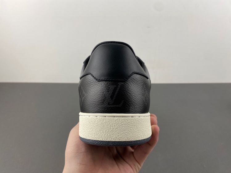 LV ARCHLIGHT SNEAKER