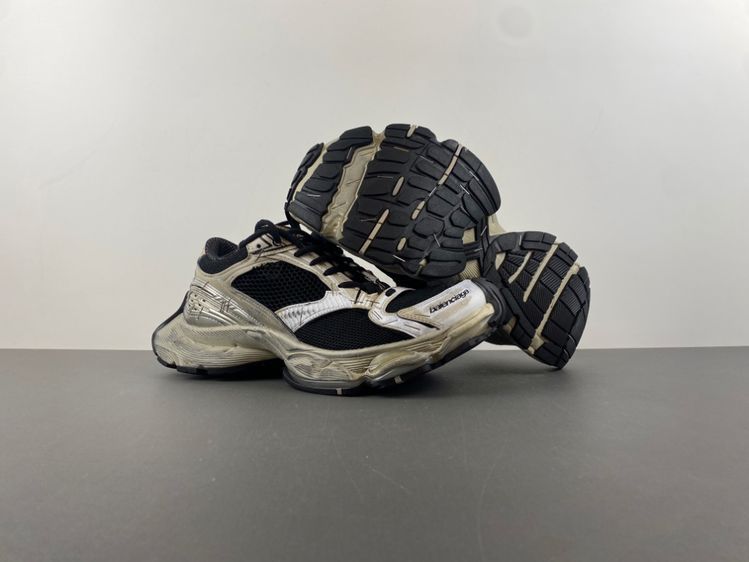 Balenciaga/