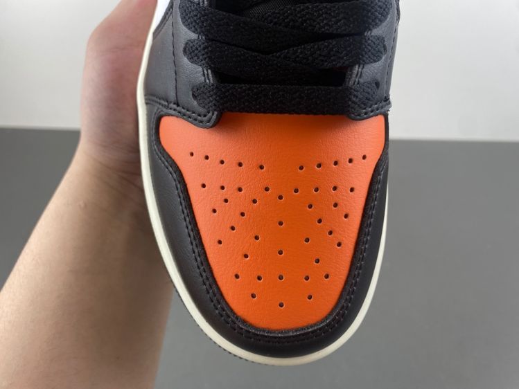 Air Jordan 1 Low