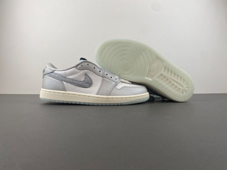 Air Jordan 1 Retro Low "CNY