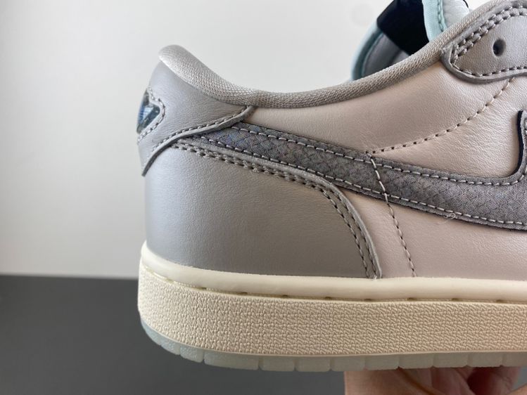 Air Jordan 1 Retro Low "CNY