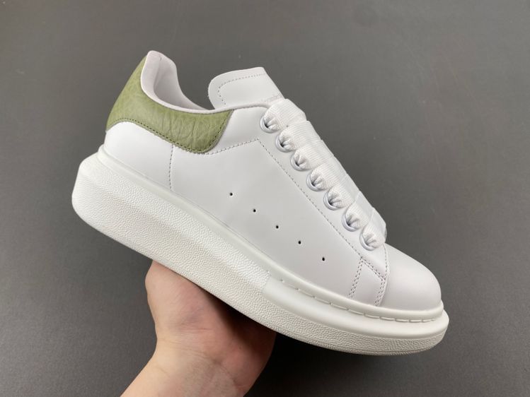 Alexander McQueen/