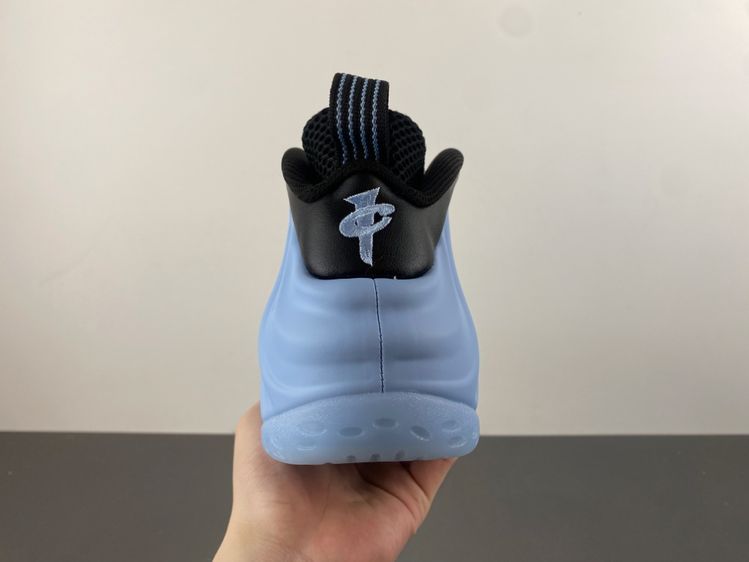 Nike Air Foamposite One “Psychic Blue