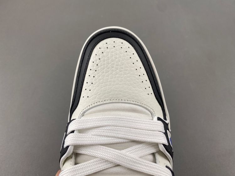 Louis Vuitton LV trainer