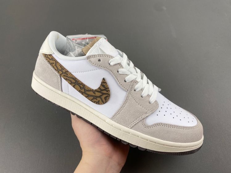 Air Jordan 1 Low