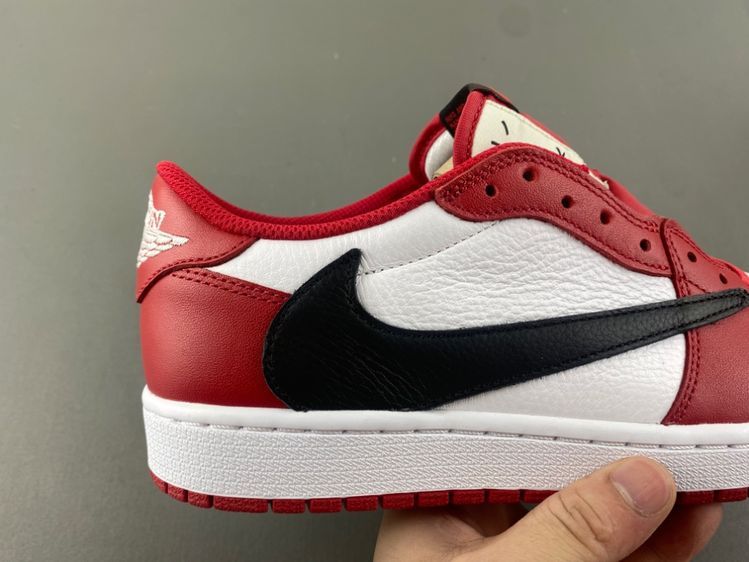 Travis Scott x Air Jordan 1 Low
