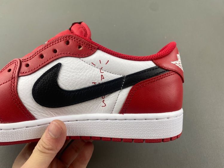 Travis Scott x Air Jordan 1 Low