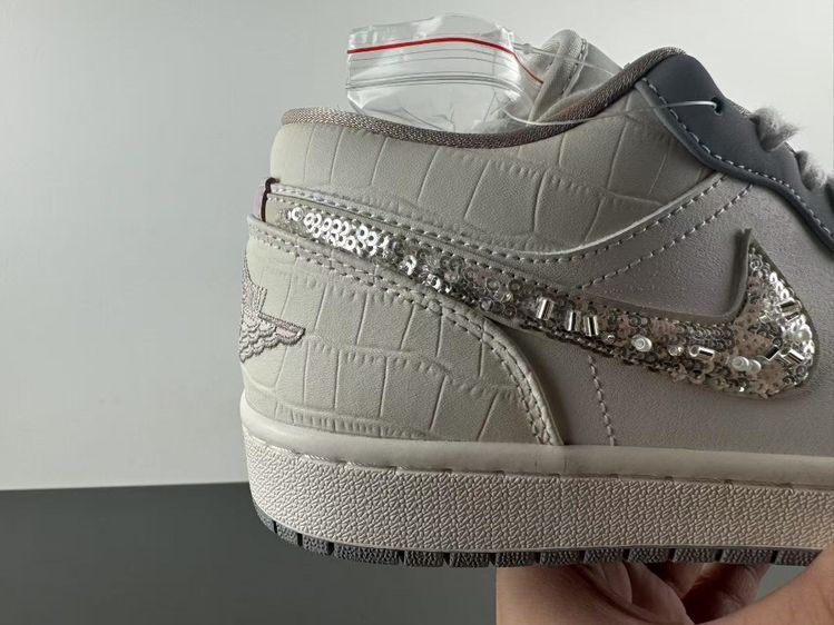 Air Jordan 1 Low