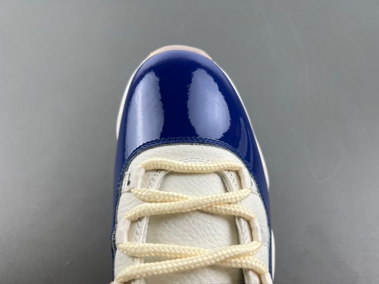 Air Jordan 11