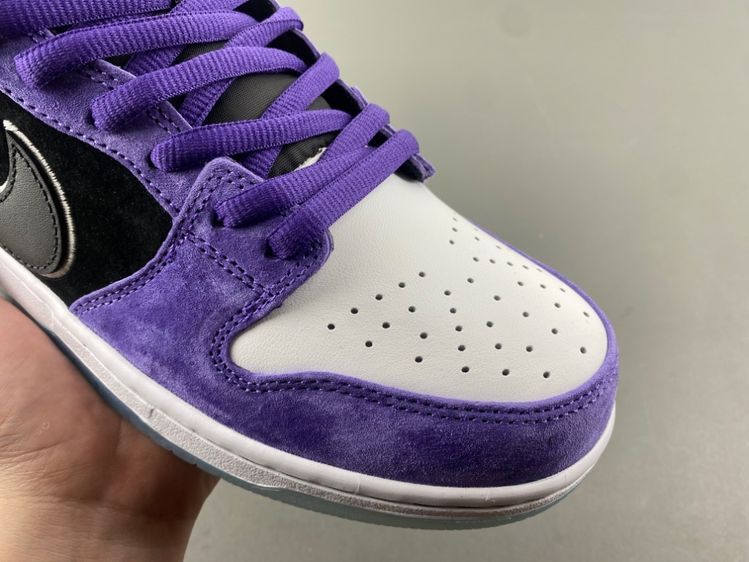 NIKE SB DUNK LOW  HAYLEY WILSON