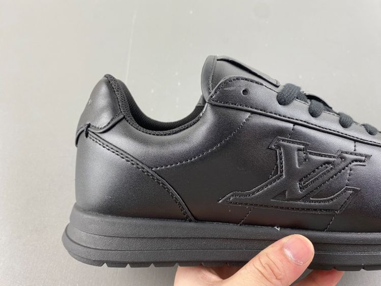 Louis Vuitton LV