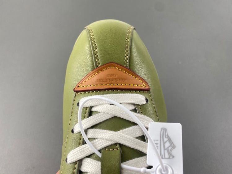Louis Vuitton LV