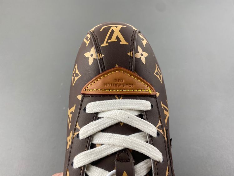 Louis Vuitton LV