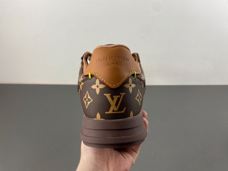 Louis Vuitton LV