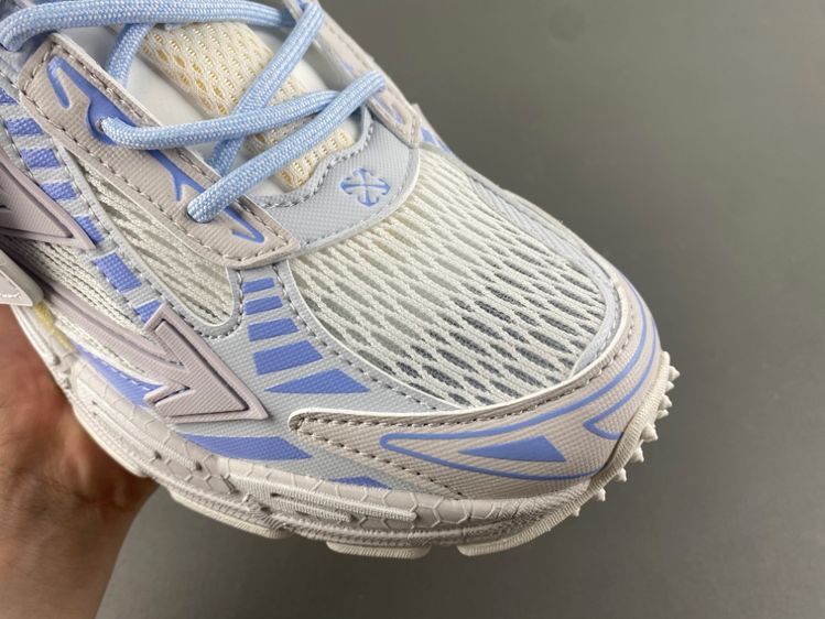 Off White 24