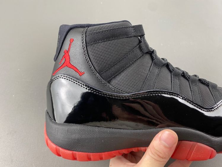 Air Jordan 11