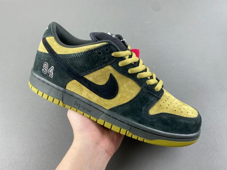 Supreme x Nike SB Dunk Low “Camper Green”