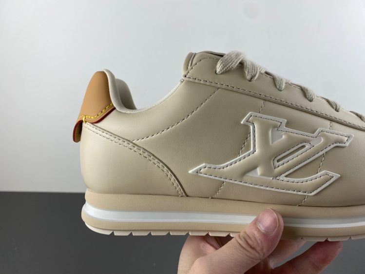 Louis Vuitton LV