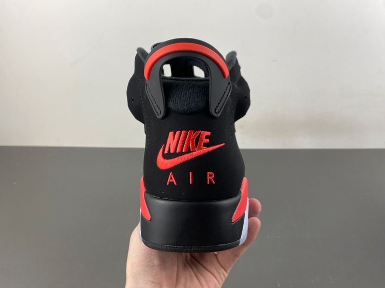 Air Jordan 6 “Reverse Infrared”2026