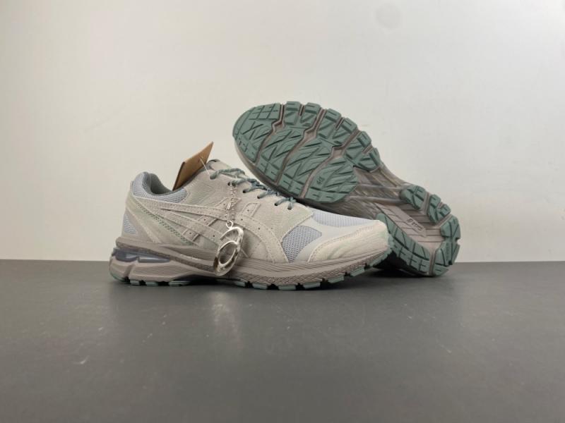 Asics Gel Terrain Oyster Grey