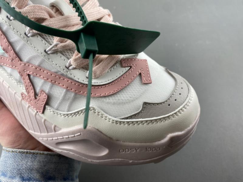 Off-White c/o Virgil Abloh