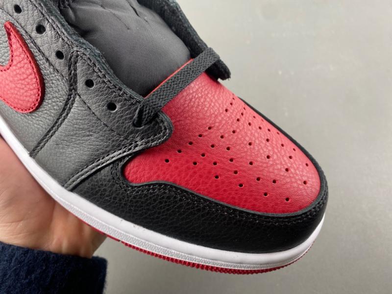 Air Jordan 1 Low OG “Banned