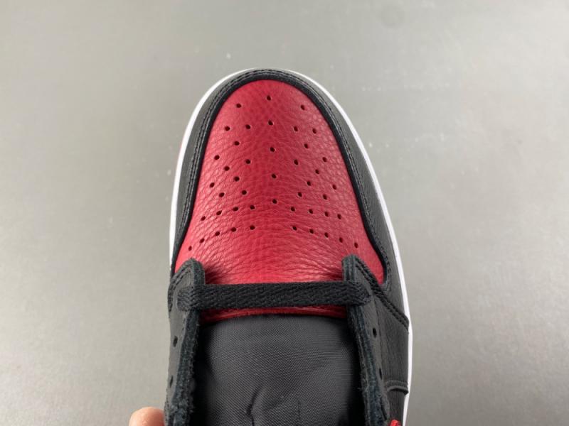Air Jordan 1 Low OG “Banned