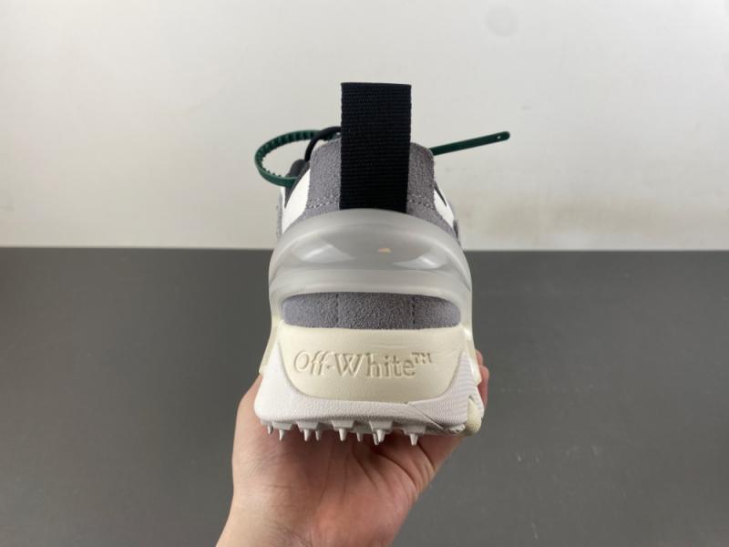 Off-White c/o Virgil Abloh