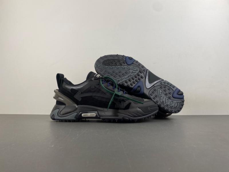 Off-White c/o Virgil Abloh