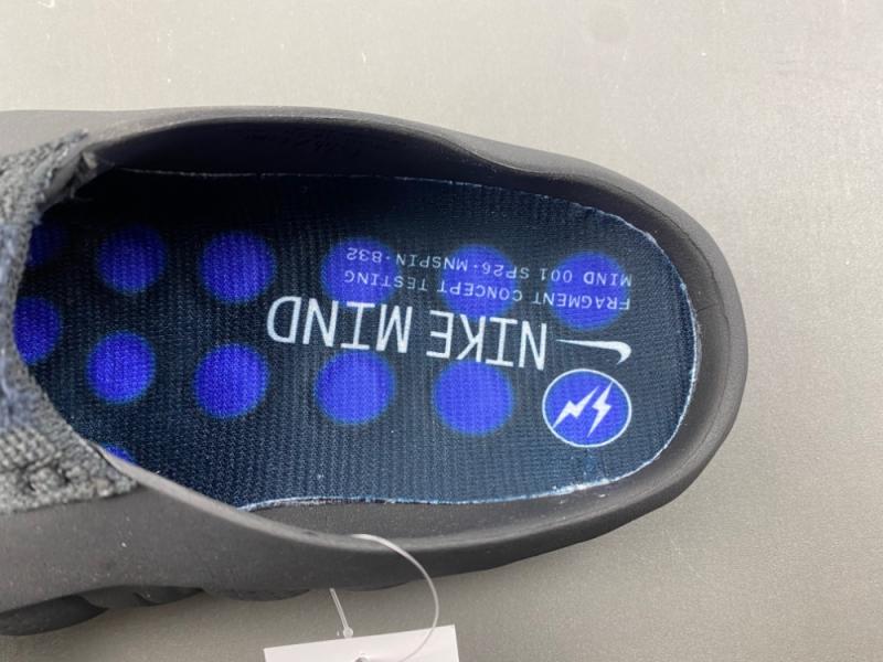 Nike Mind 001