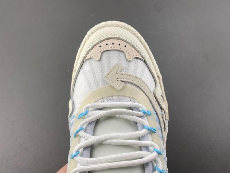 Off-White c/o Virgil Abloh