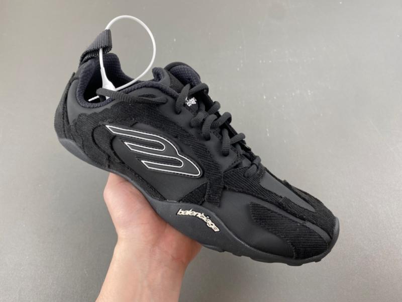 Balenciaga Monday Ultra Sneaker