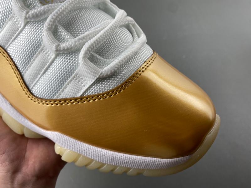 Air Jordan 11 Low “Mother’s Day”