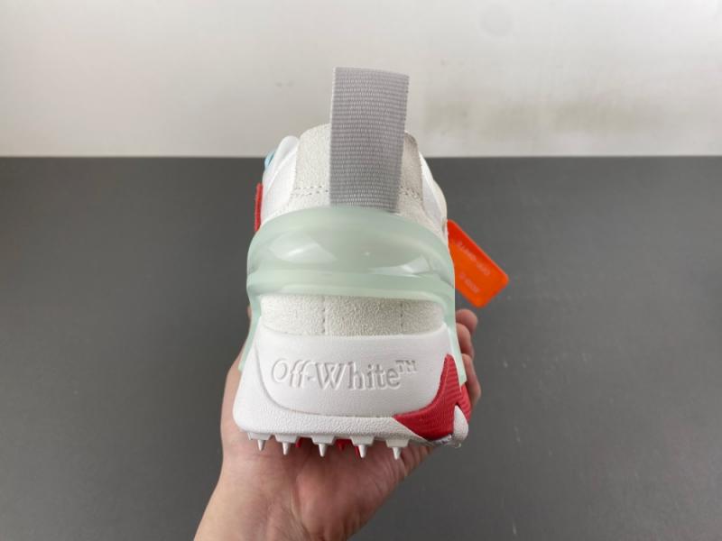 Off-White c/o Virgil Abloh