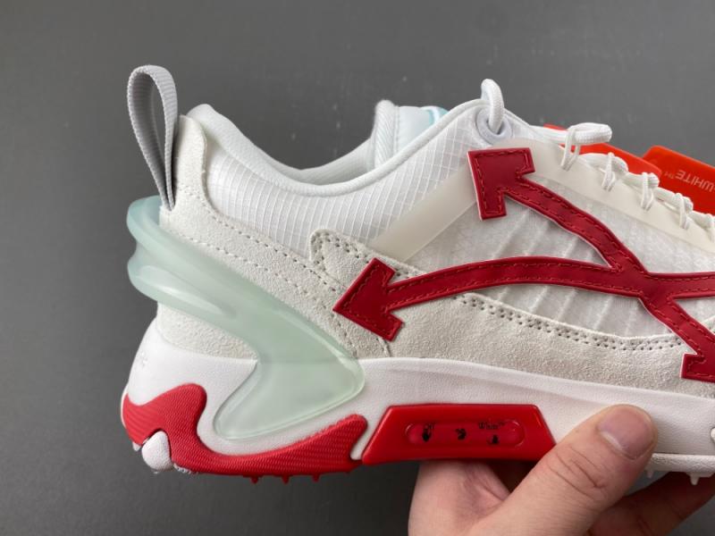 Off-White c/o Virgil Abloh