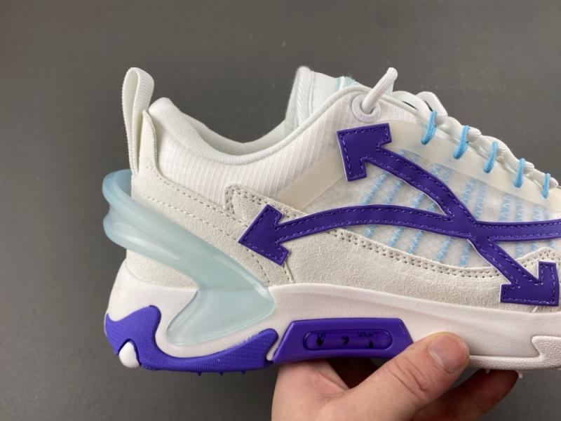 Off-White c/o Virgil Abloh
