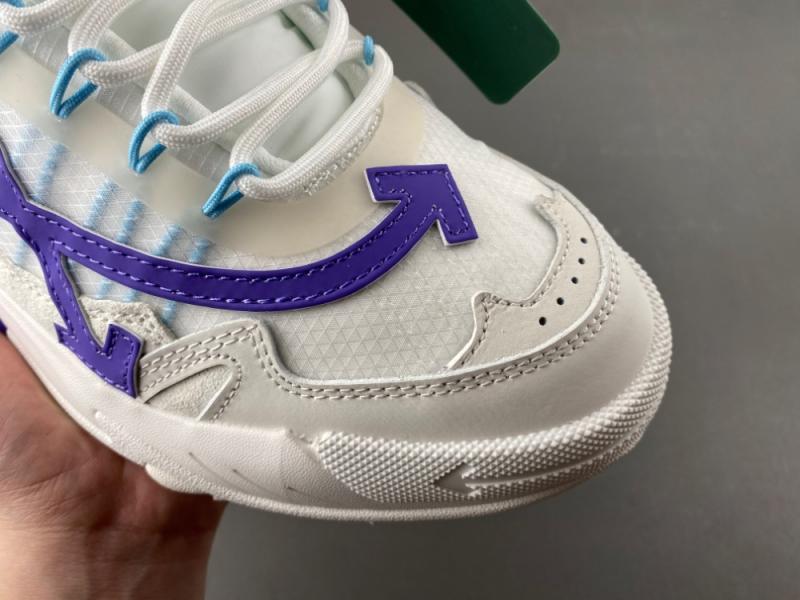 Off-White c/o Virgil Abloh